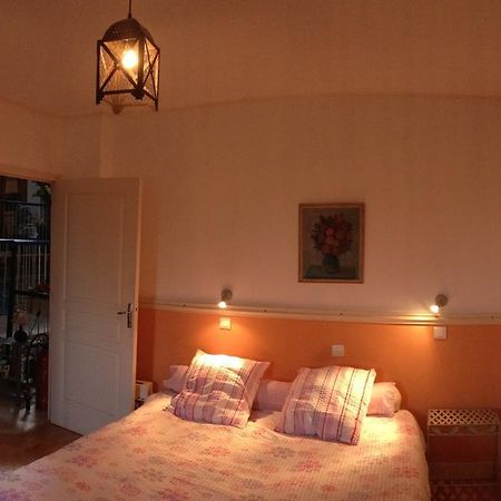 Bed and Breakfast Le Pigeonnier De Quarré Zimmer foto
